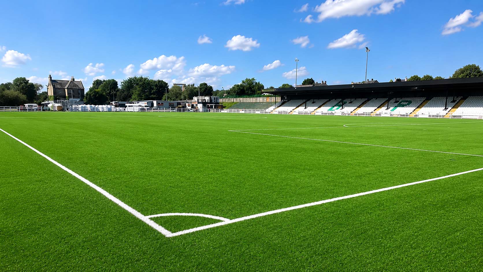 Artificial turf surface
