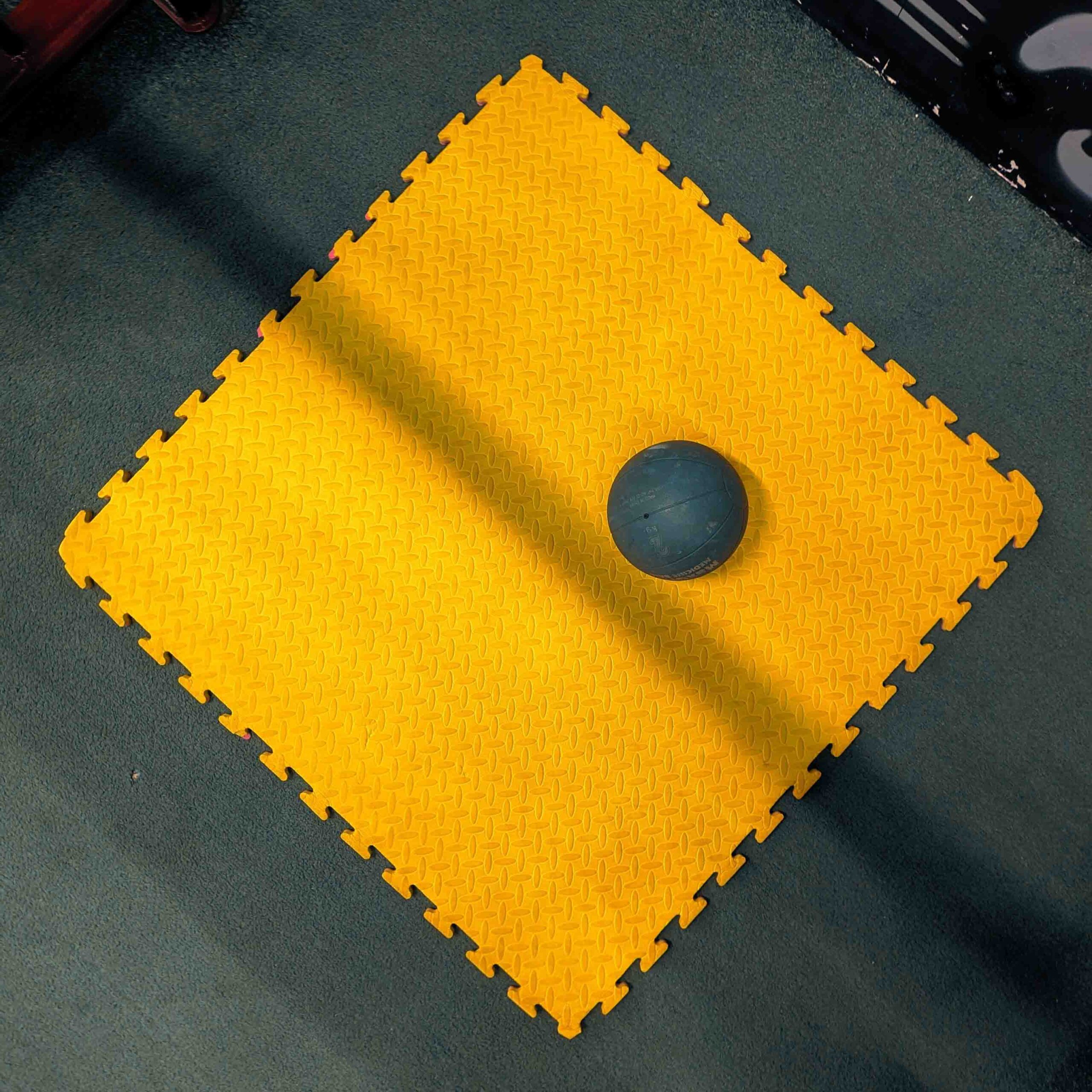 Rubber tiles and mats flooring solution