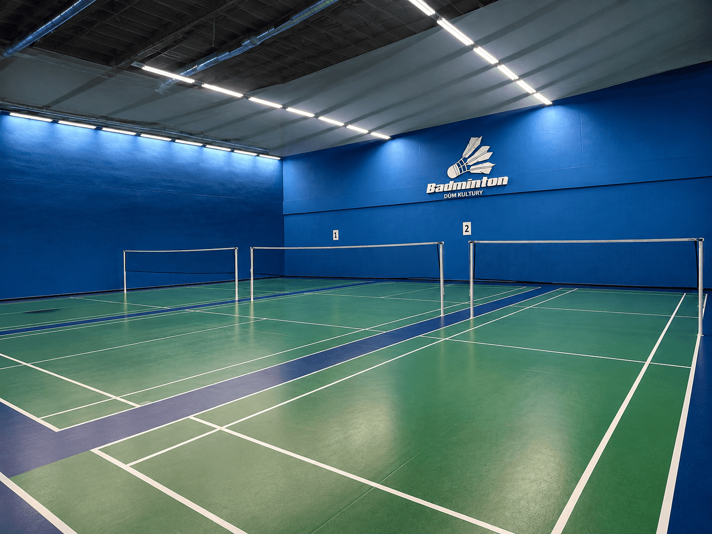 Badminton court flooring with rubber sports surface